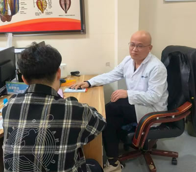 渭南市|男科医师高朋磊：守护男性健康，专业男科诊疗